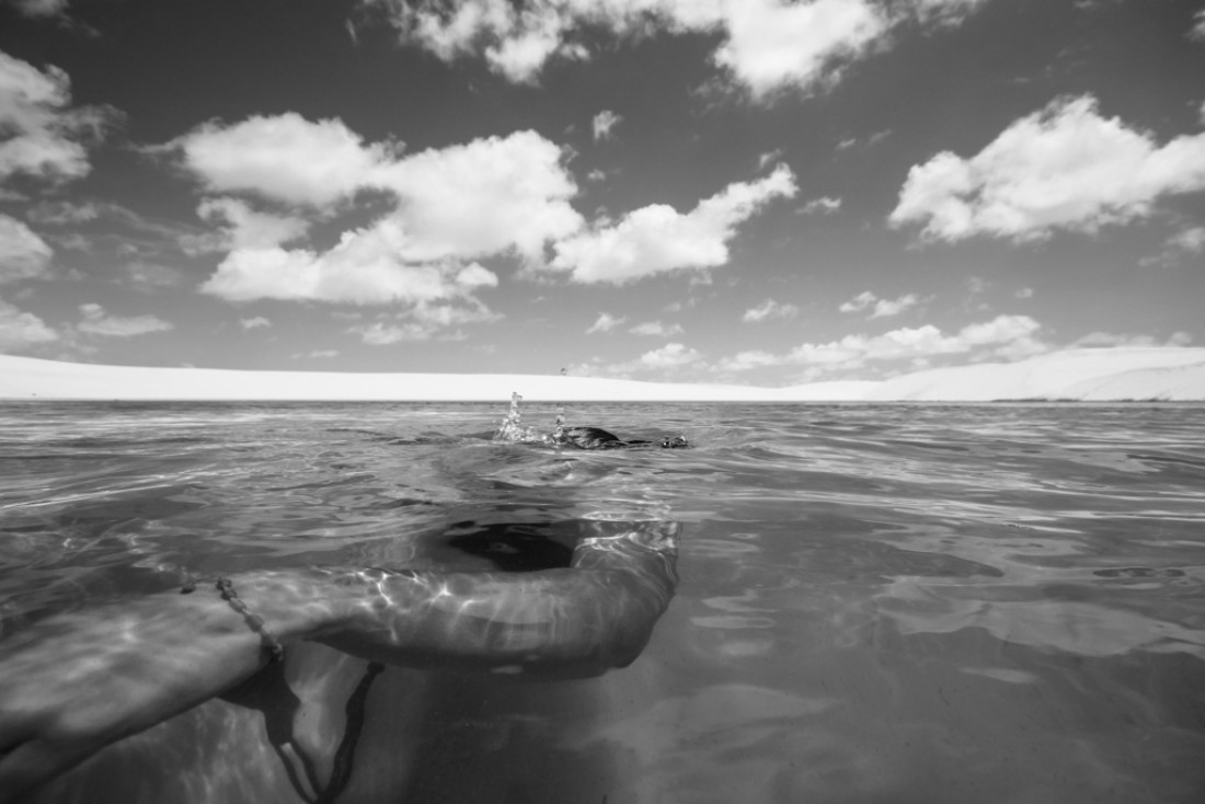 En apnée au milieu du désert | © Cédric Aubert