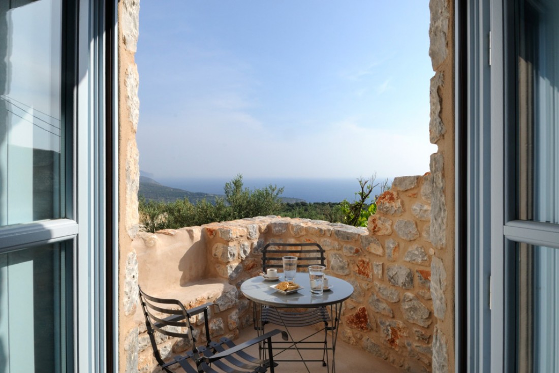 Terrasse avec vue © Antares Hotel Mani