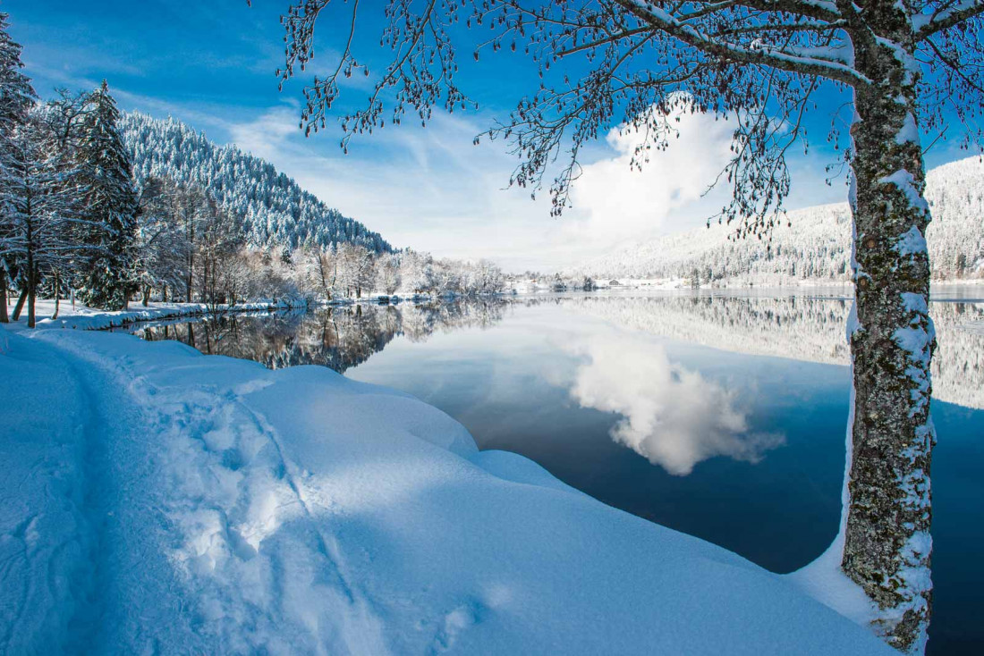Un Noël blanc dans les Vosges au bord du Lac de Gérardmer © Marc Fulgoni