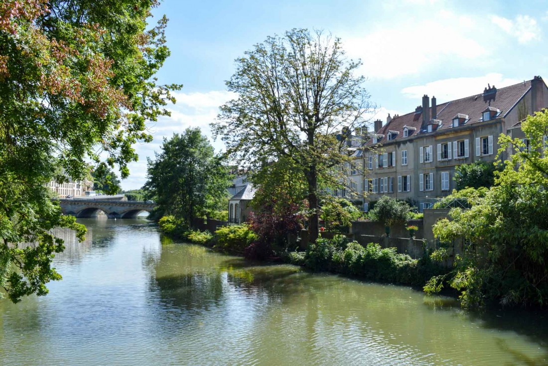 Le calme de la Moselle au fond du jardin © Pierre Gunther