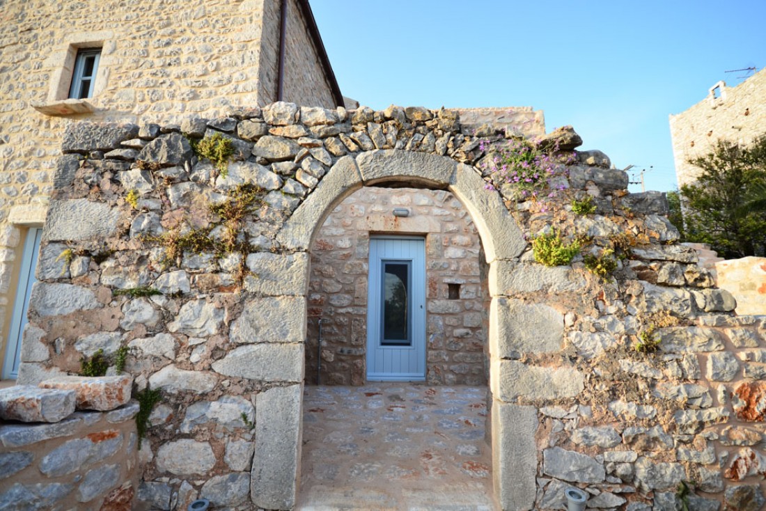 Les pierres sont la marque de fabrique de l'hôtel et des bâtisses du Magne © Antares Hotel Mani