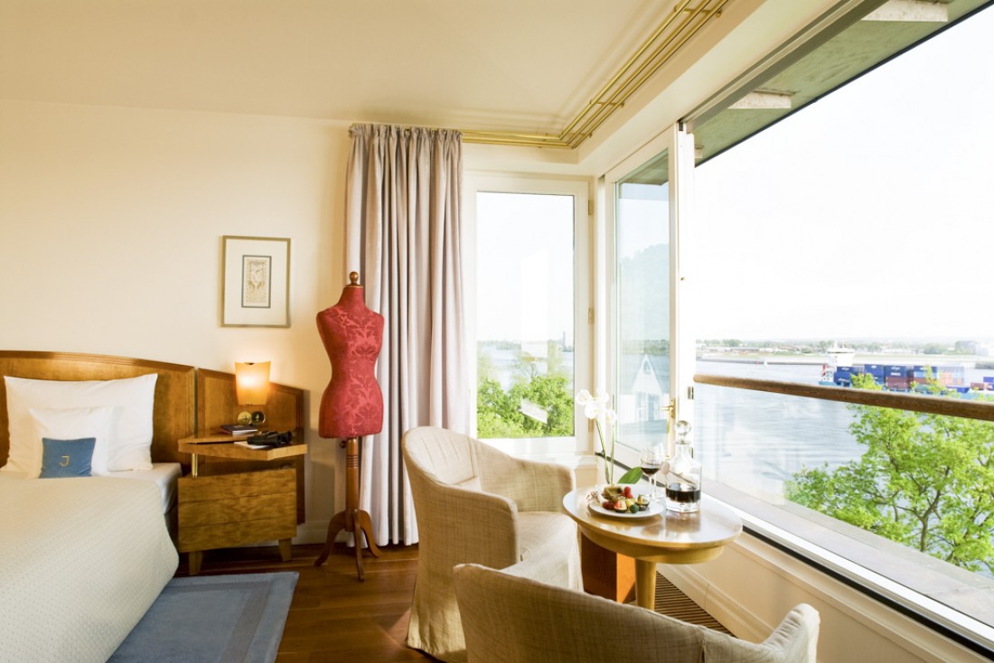 Les vues sur l'Elbe justifient à elle seule de séjourner au Louis C. Jacob © Hotel Louis C. Jacob 