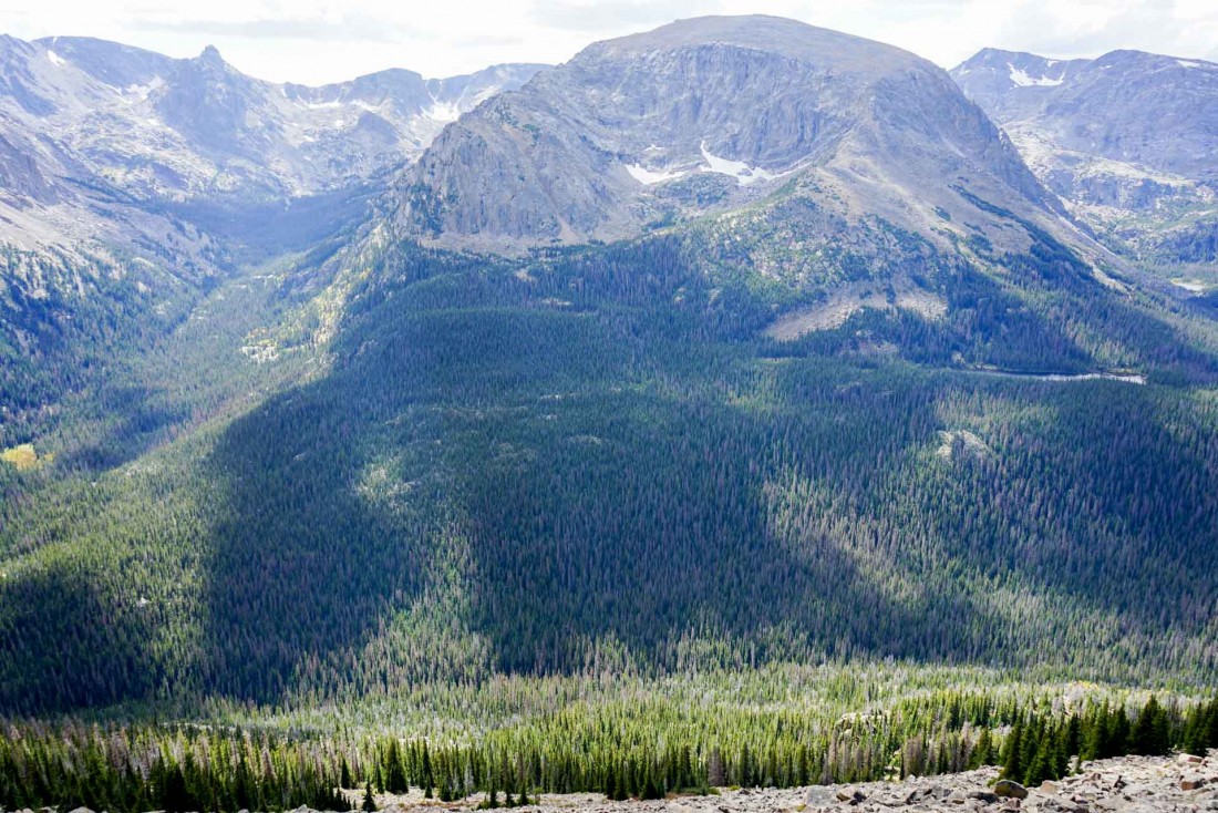Les vues sur le parc sont particulièrement grandioses depuis la Trail Ridge Road, qui grimpe à plus de 3,700 mètres d'altitude © YONDER.fr 