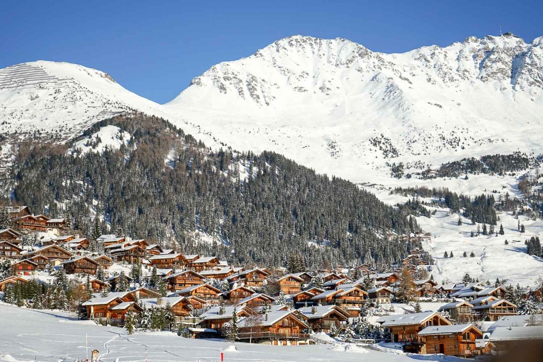 Vue de Verbier et ses multiples chalets © YONDER.fr