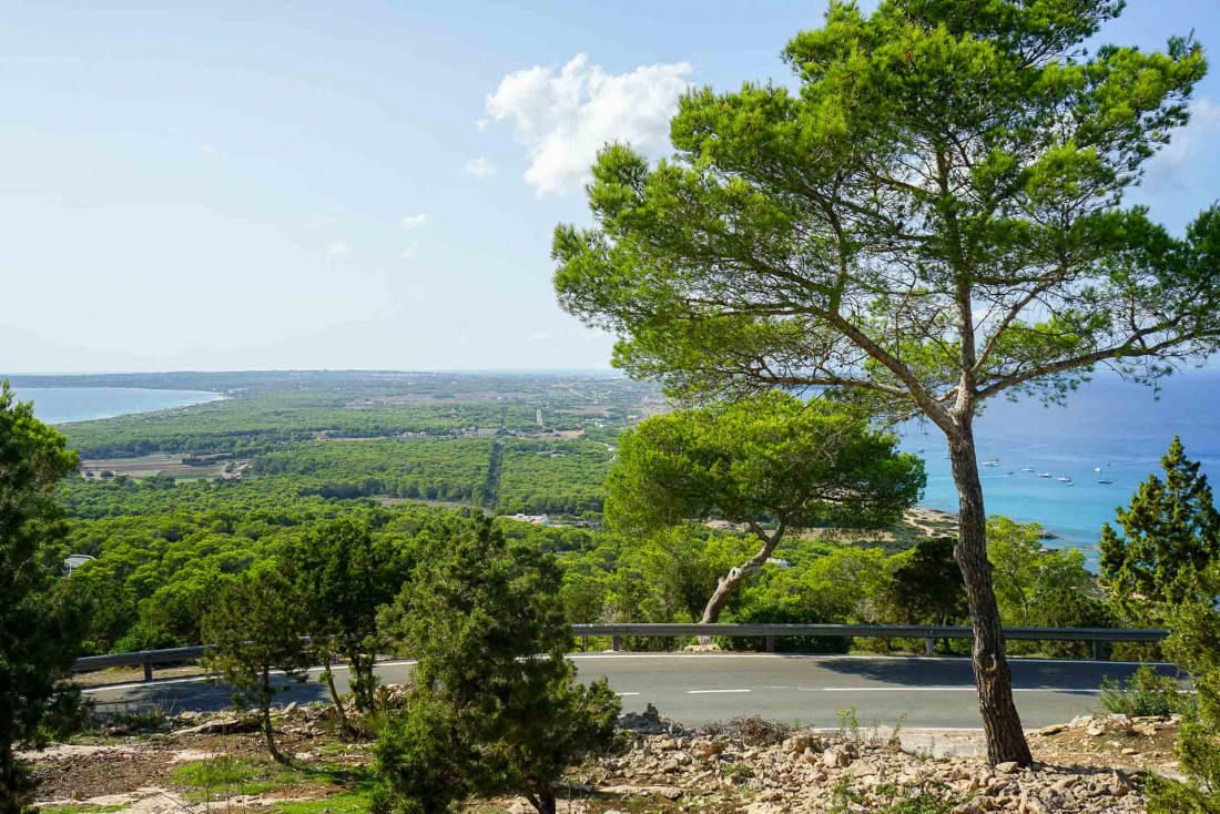 Vue sur Formentera depuis le café-restaurant El Mirador © MB | YONDER.fr