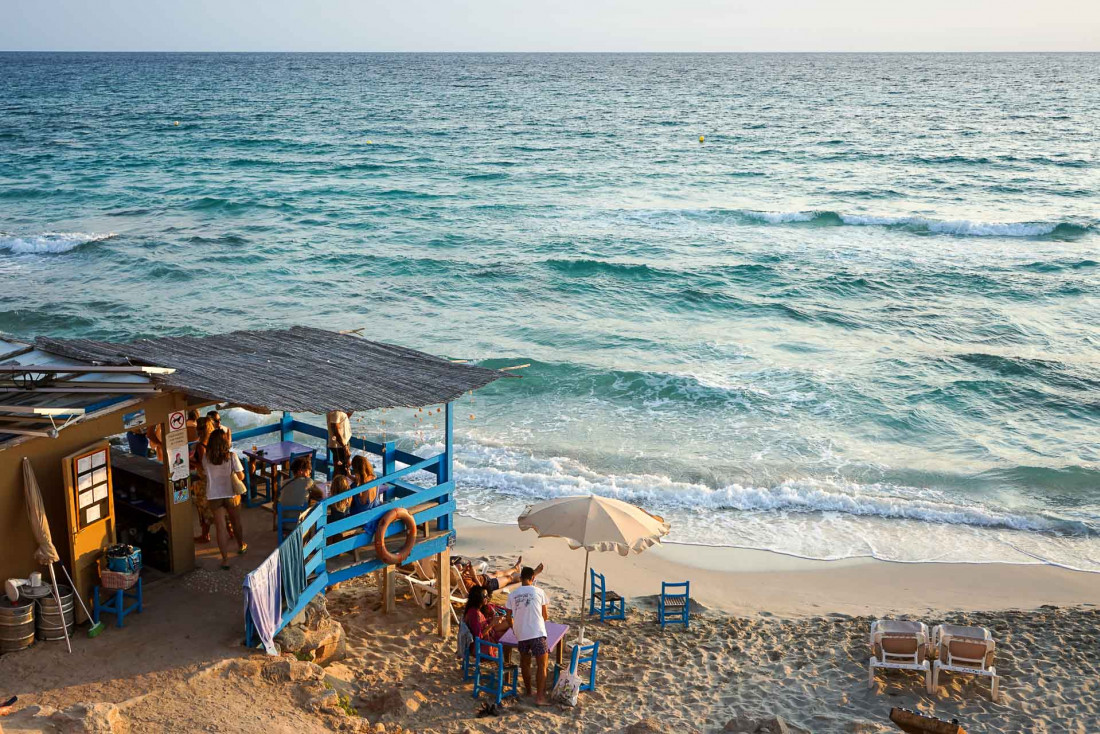 Formentera | Chiringuito Bartolo, l'un de nos spots préférés pour profiter du coucher de soleil un verre à la main © MB | YONDER.fr 