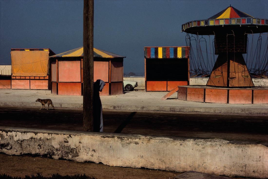 Essaouira. Foire près du front de mer. 1988. © Harry Gruyaert / Magnum Photos