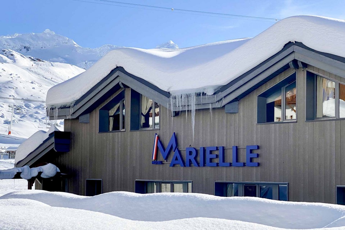 L'Hôtel Marielle, situé sur le front de neige de Val Thorens, à 2,300 mètres d'altitude © YONDER.fr | EL