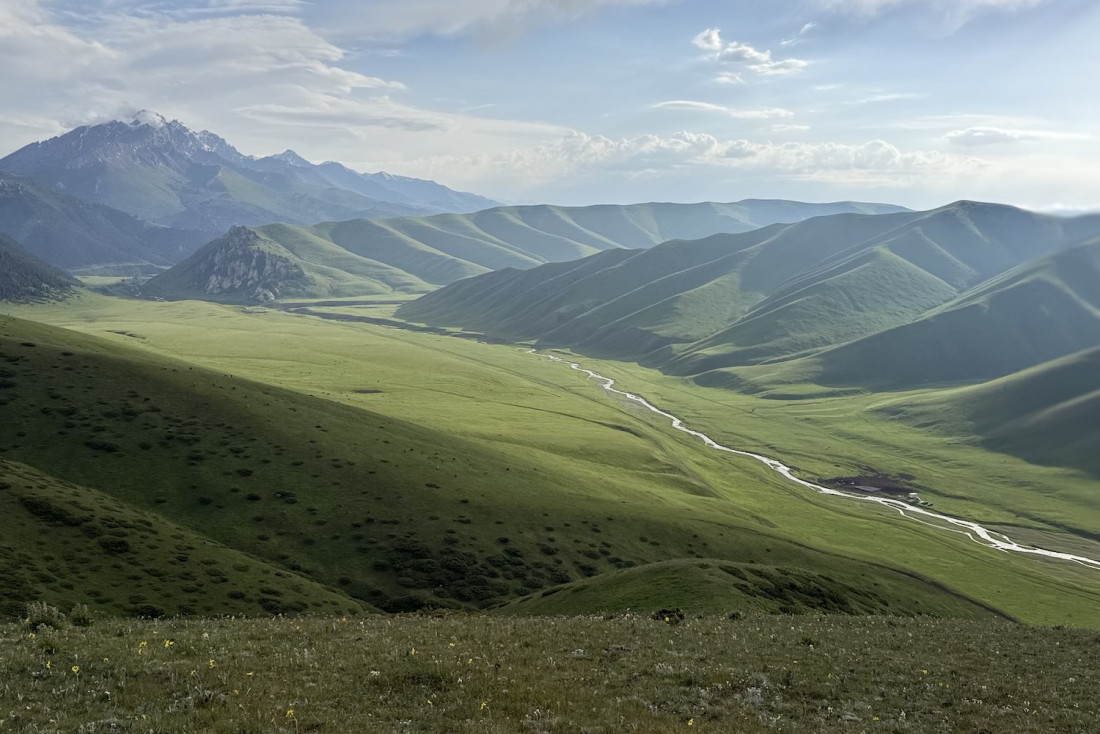 Depuis le point de vue de Boz Salkyn, la vallée se déroule à perte de vue © DR