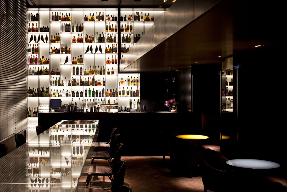 Le Tunes Bar, rendez-vous des noctambules @ Conservatorium Hotel
