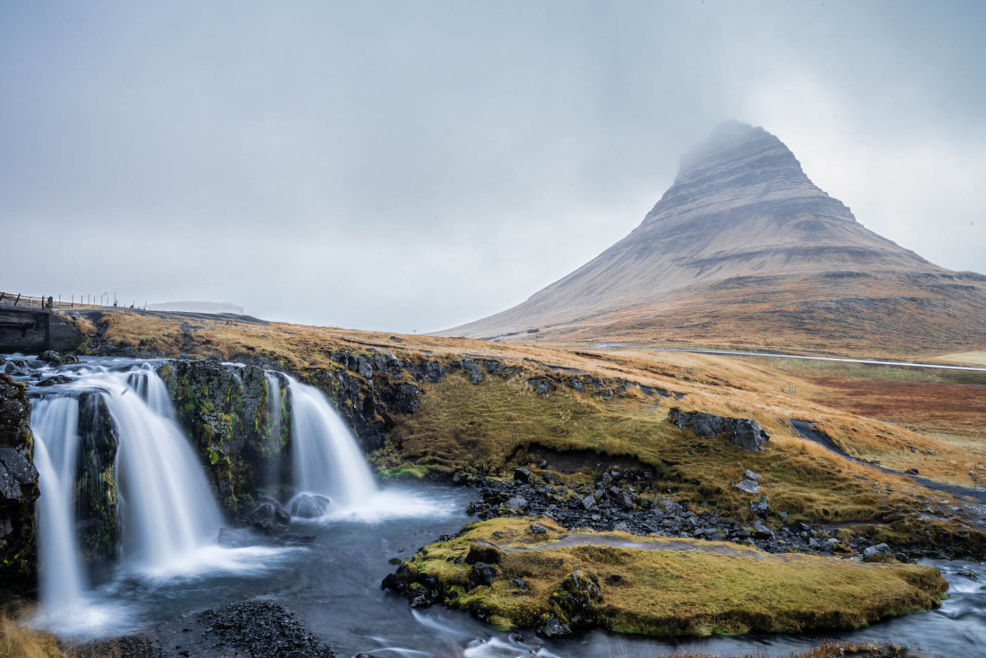 L'emblématique montagne Kirkjufell © Jack Millard