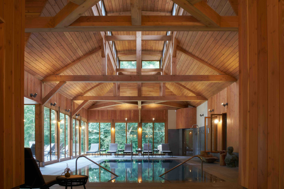 Le bassin intérieur du spa des Sources de Cheverny © MPMorel