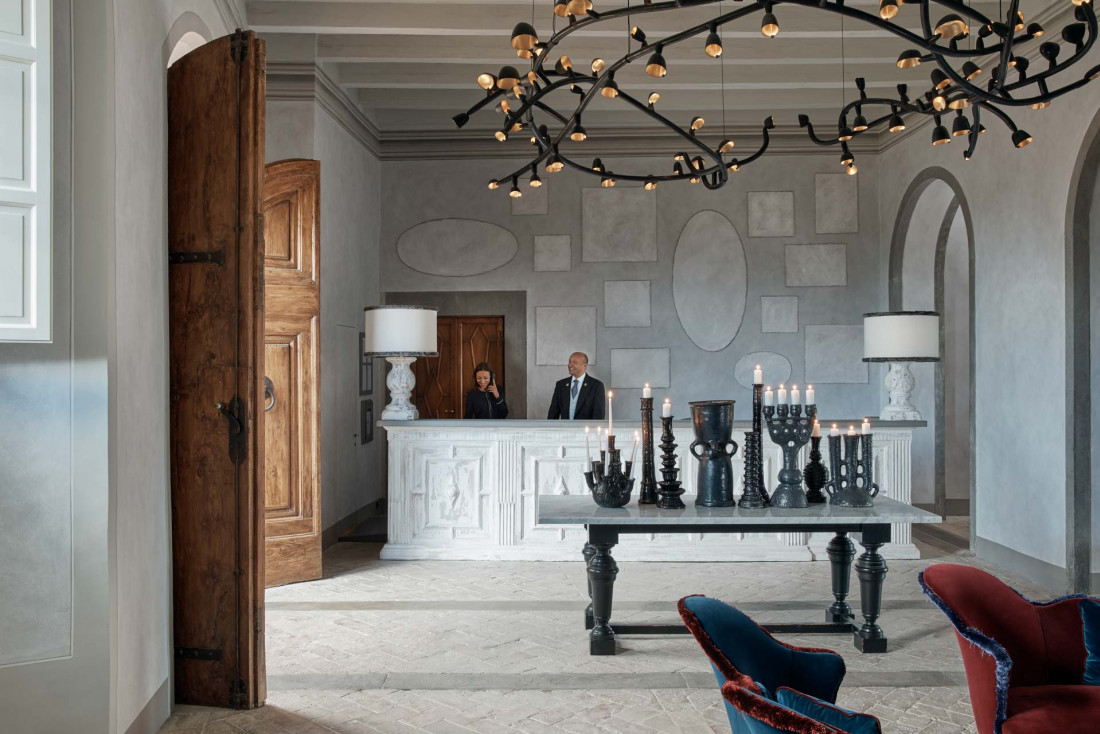 La réception de l'hôtel, décorée par la décoratrice d'intérieur Paolo Navone © COMO Hotels & Resorts 