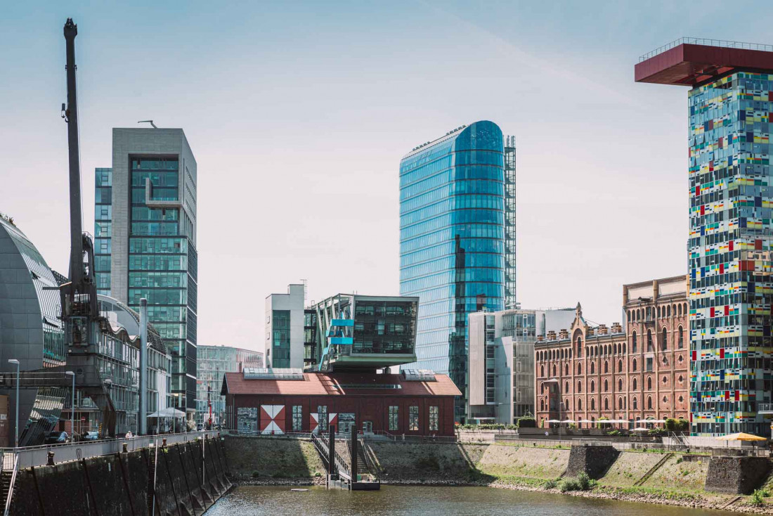 L'ancien port reconverti en quartier d'affaires et de loisir, MedienHafen © Düsseldorf Tourismus Markus Luigs