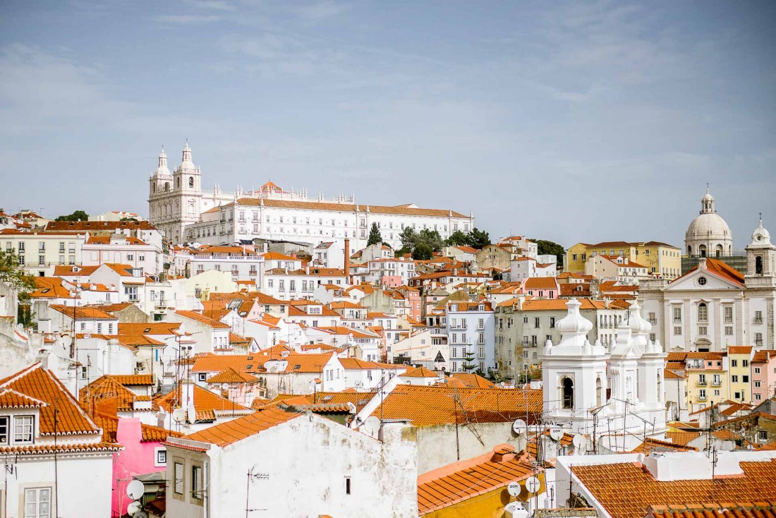 Le quartier de l'Alfama vu depuis la terrasse panoramique de l'hôtel Memmo Alfama.