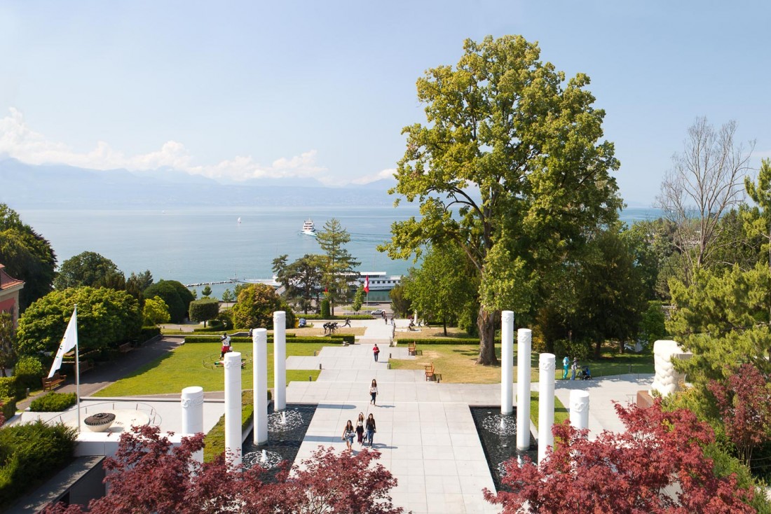 Œuvres d'art, parc et vue sur le lac Léman, le cadre du Musée Olympique est idyllique © CIO