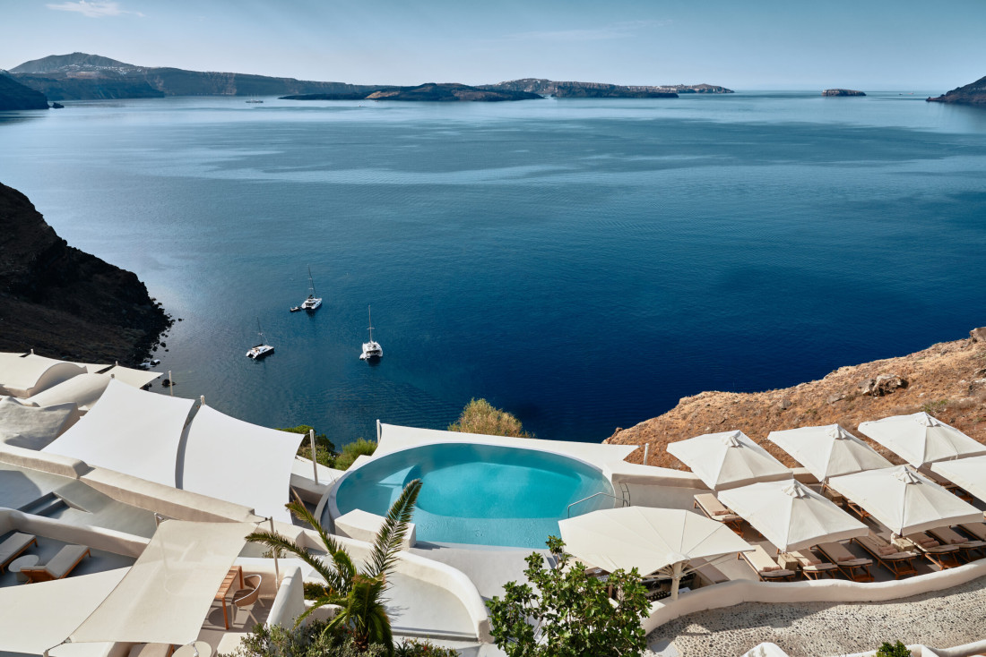 Les plus beaux hôtels de luxe à Santorin © Mystique