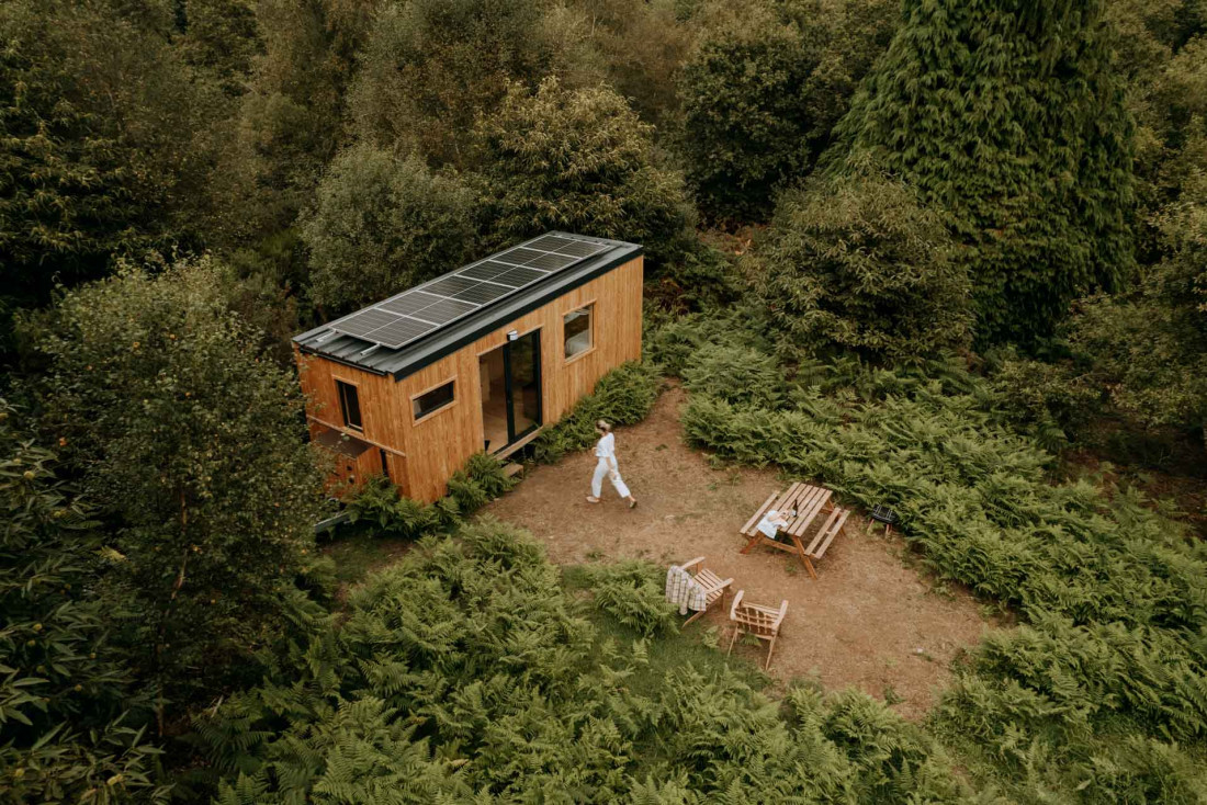 Parcel Tiny House à la ferme de Kerbastard © Alair Drone