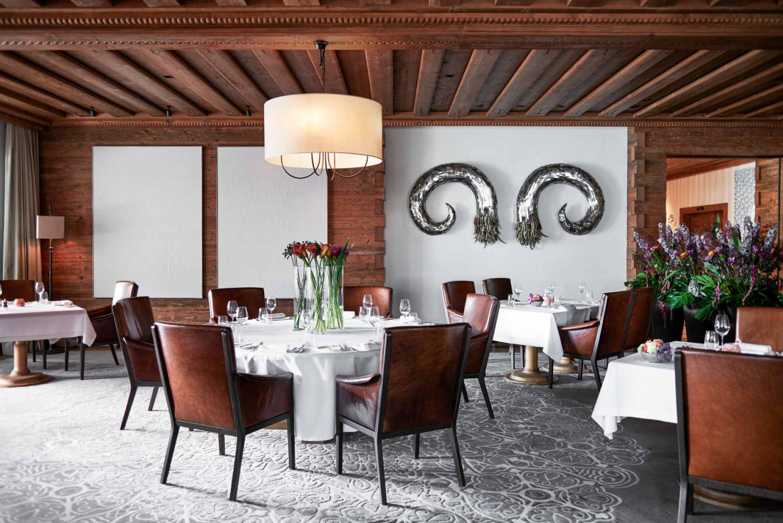 Le restaurant Sommet du chef Marcus Lindner est récompensé d'une étoile Michelin © The Alpina Gstaad