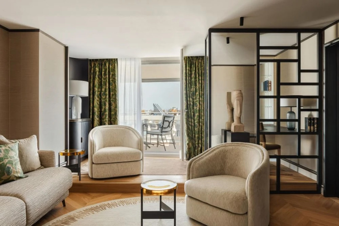 Les plus beaux hôtels de Paris 8, la Suite Eiffel de l'Hôtel de Sers © Adrien Ozouf 