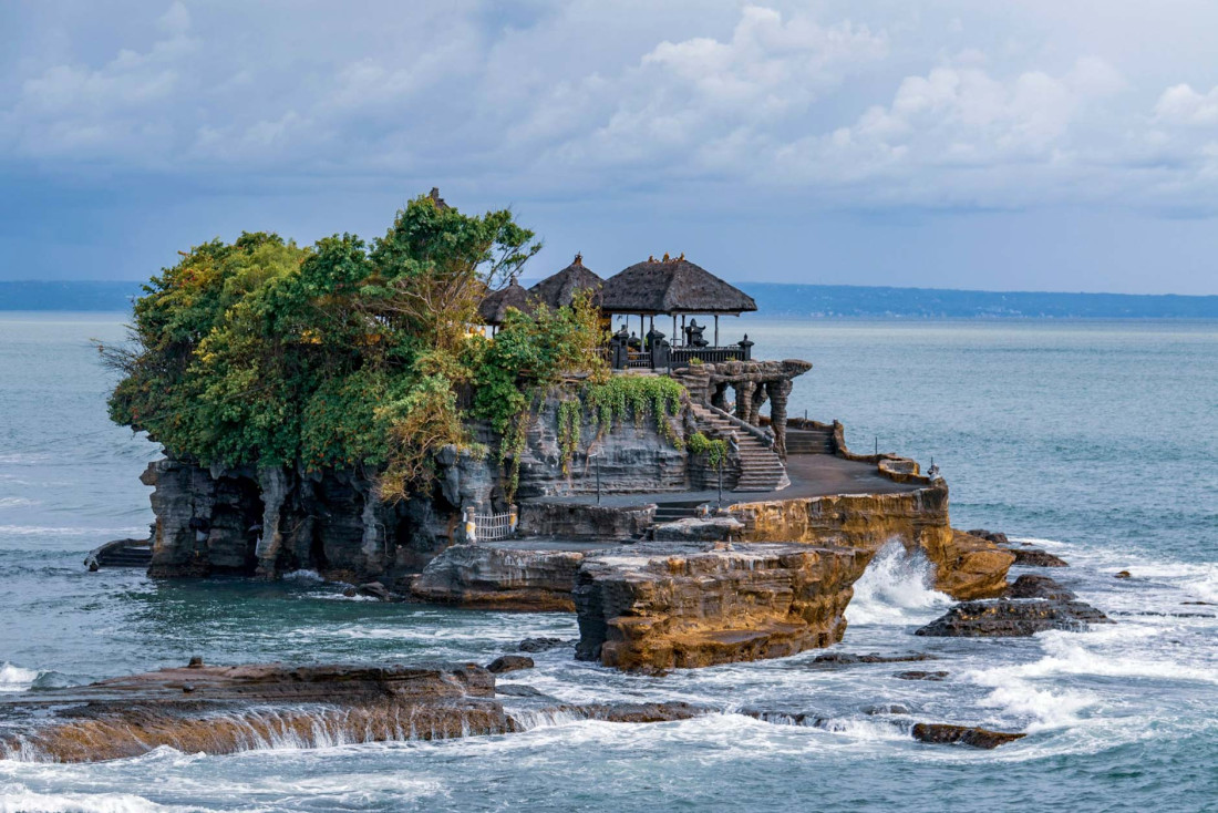 Tanah Lot © Nick Fewings