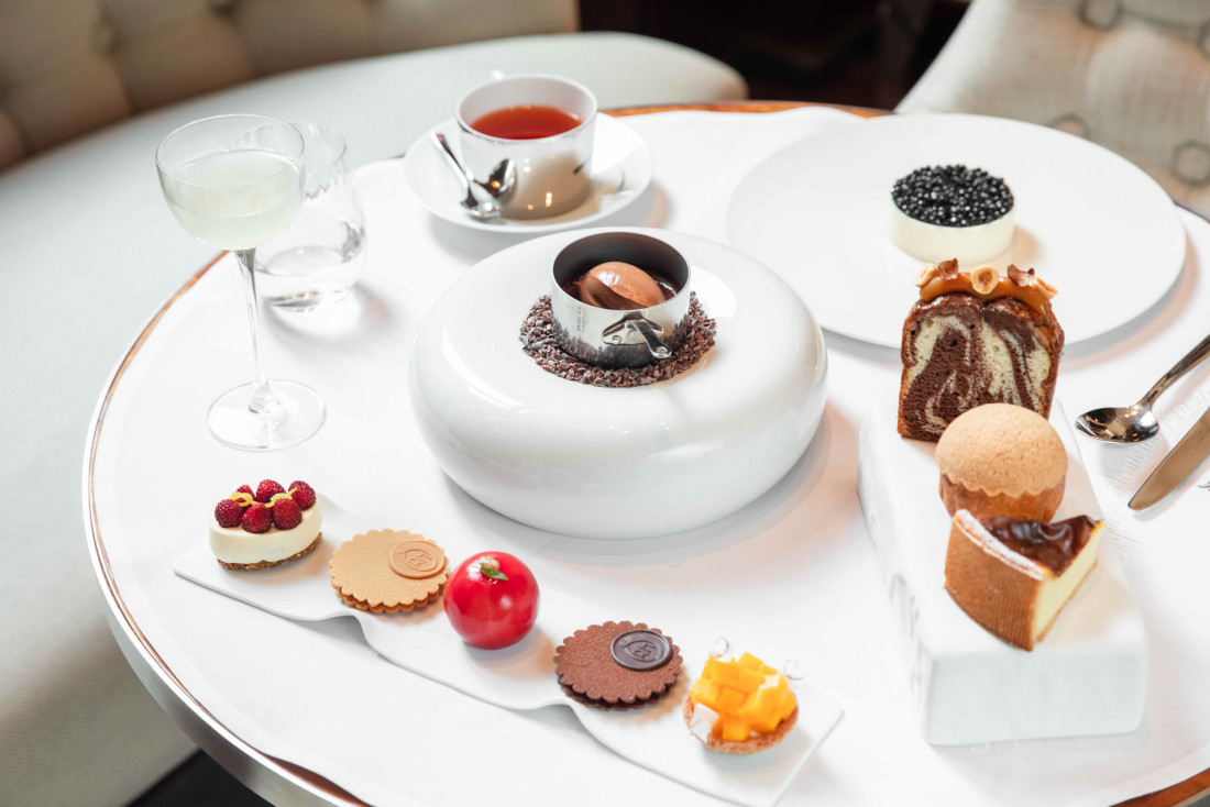 Tea time de Quentin Lechat au Royal Monceau © The Travel Buds