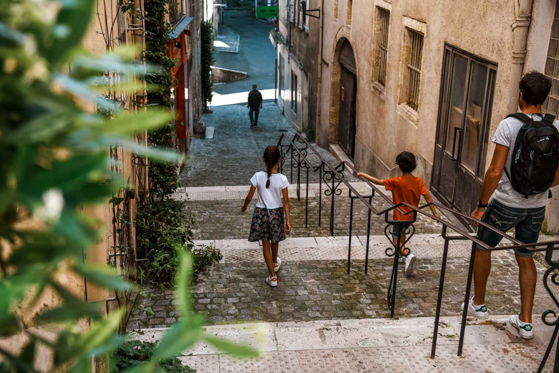 Les pousterle, ruelles étroites et pendues du centre d'Auch © L'instant C - OT Grand Auch Cœur de Gascogne