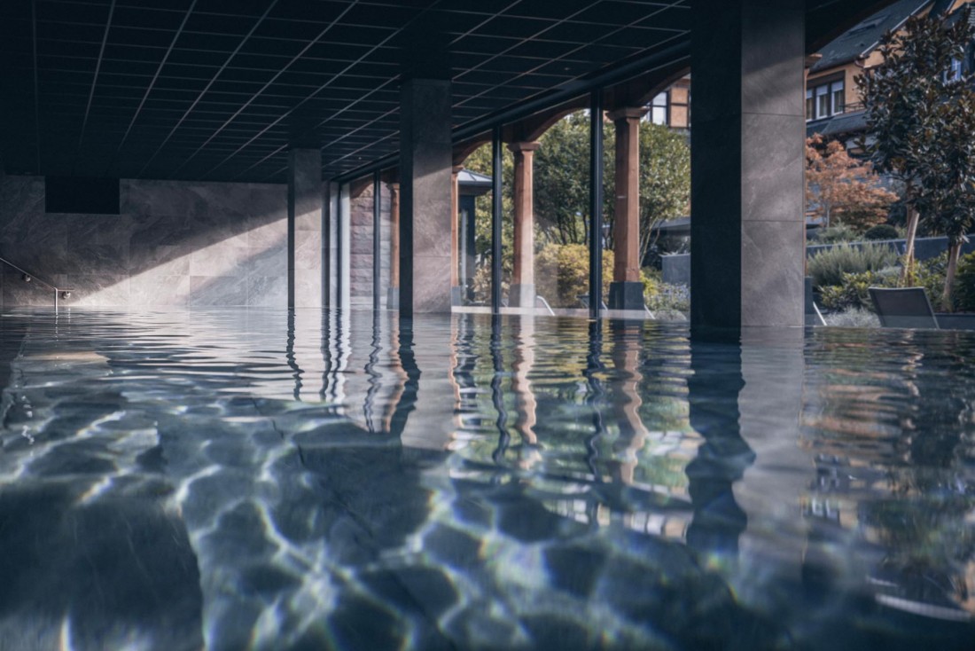 Le nouveau Yonaguni Spa au Parc Hôtel Obernai s'ouvre sur un jardin extérieur © Nis&For