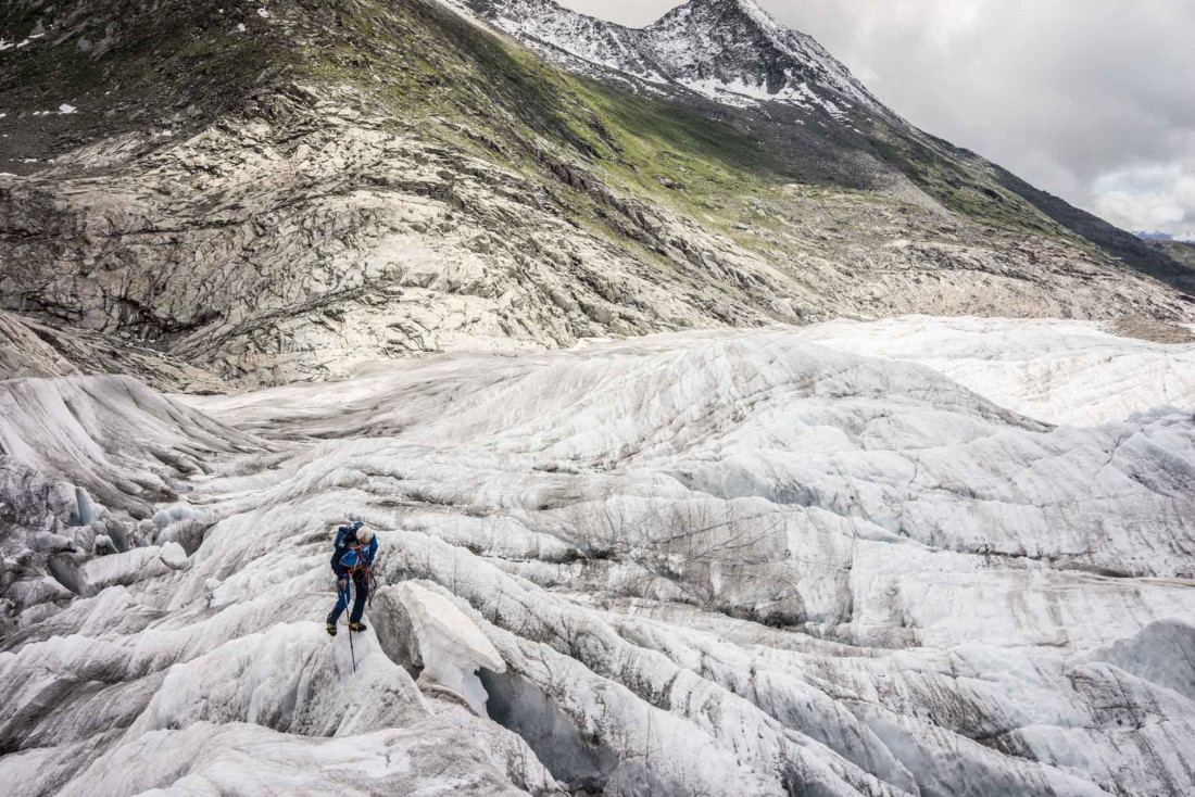 C'est dans les zones marginales du glacier que sa surface irrégulière et percée de crevasses est la plus spectaculaire © DB|YONDER.fr