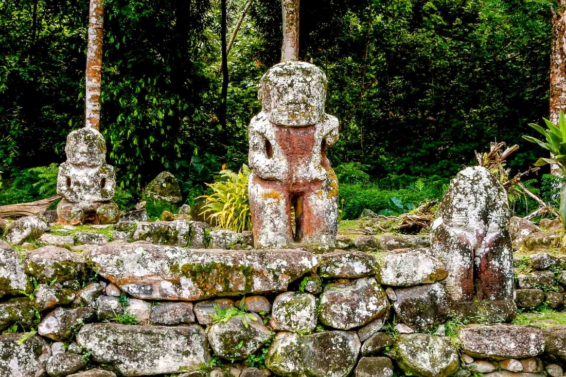 Tiki géant sur sur l'île d'Hiva Oa © DR