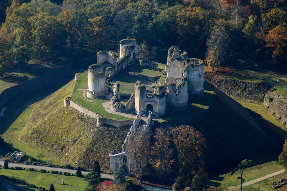 Le Château de Fère © AdobeStock