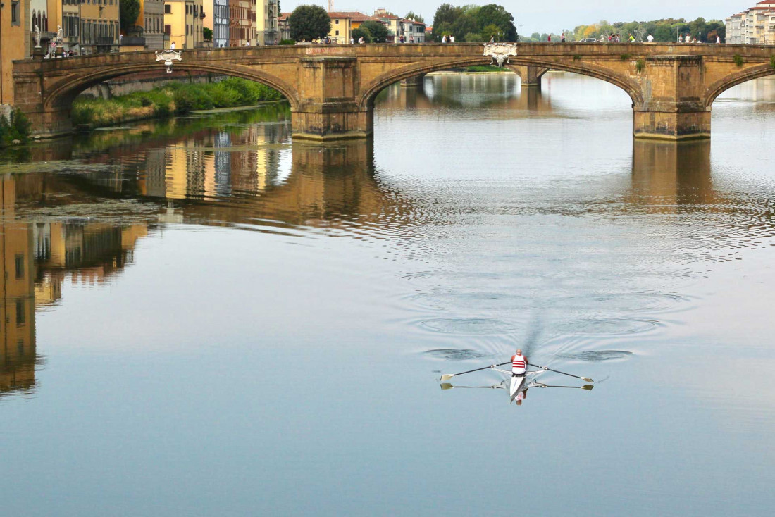 L'Arno qui traverse la ville sert de fil rouge © David T