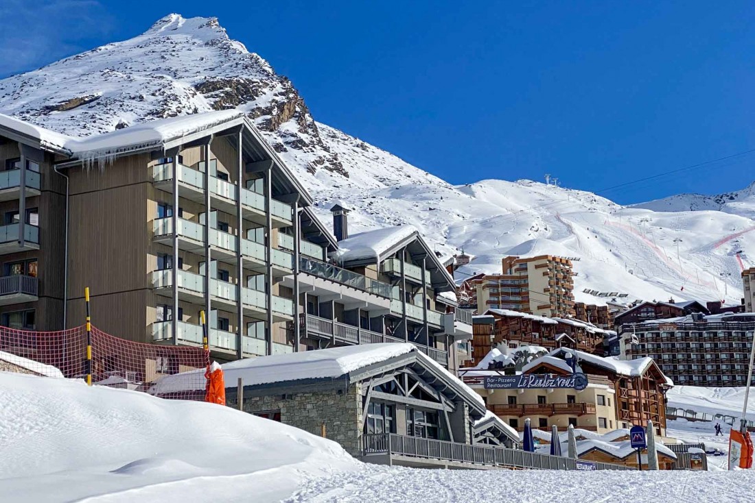 L'Hôtel Marielle, situé sur le front de neige de Val Thorens, à 2,300 mètres d'altitude © YONDER.fr | EL