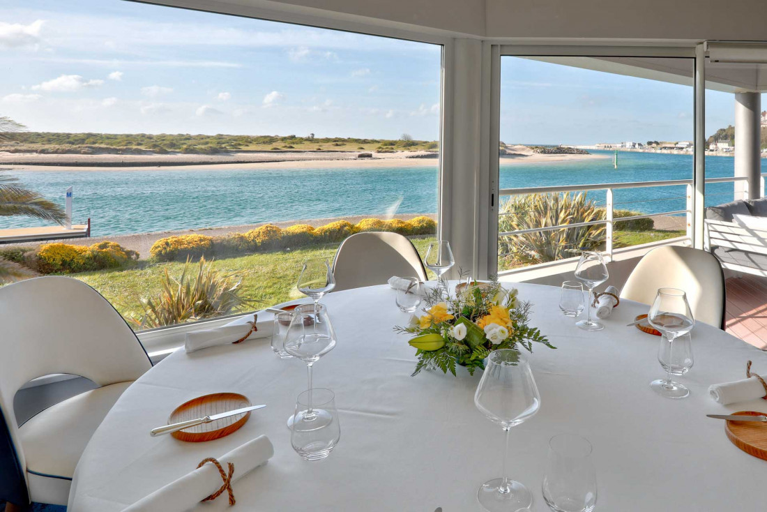 À Cherbourg, La Marine regarde vers l'océan © hotelmarine.com