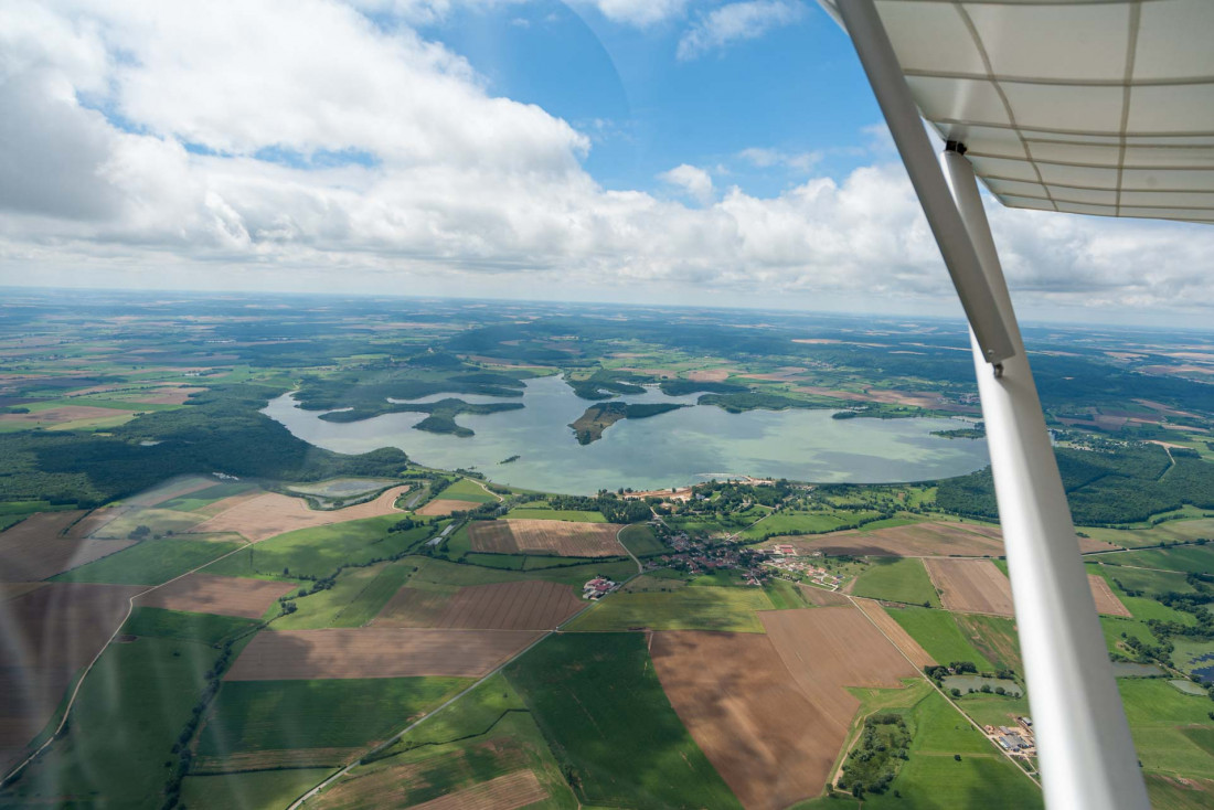 Un petit air de Canada au-dessus du lac de Madine © Jeanpierre - AdobeStock