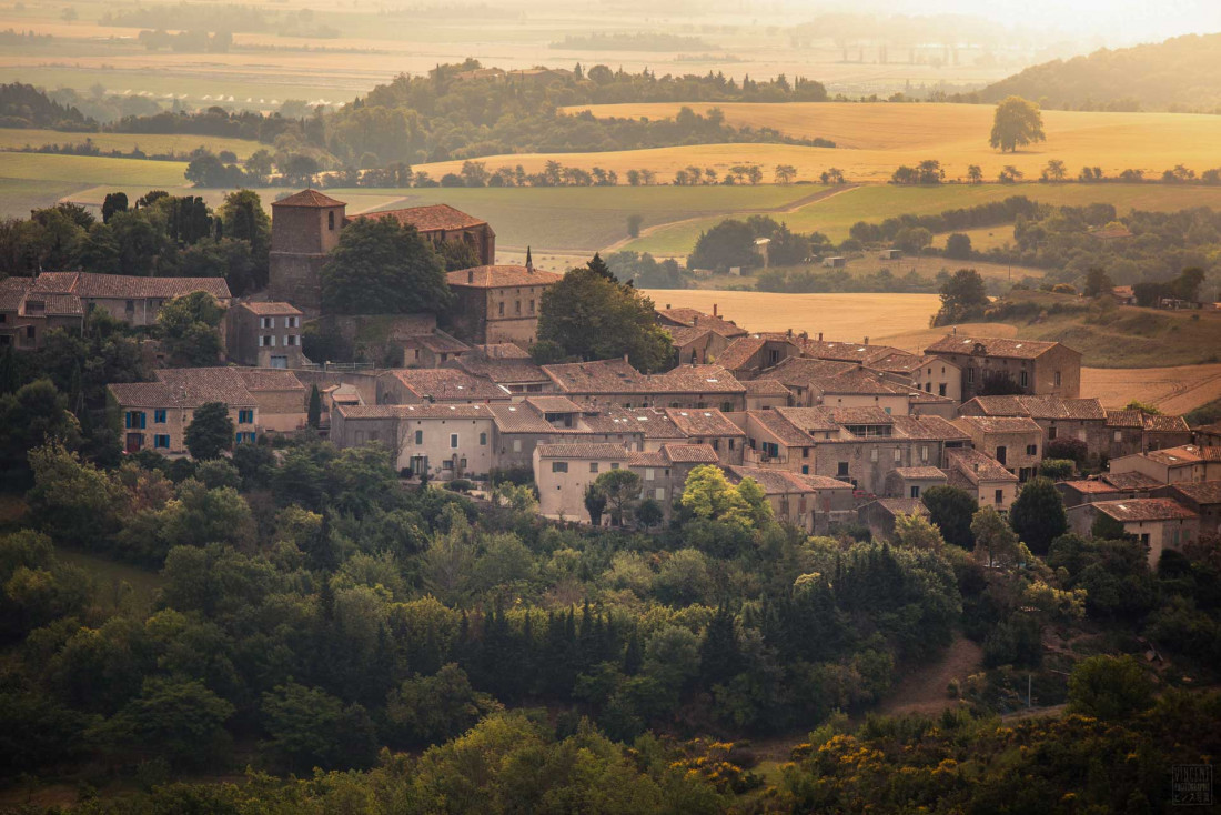 Le village de Laurac © Vincent Photographie, P. Lauragais OT Collines Cathares