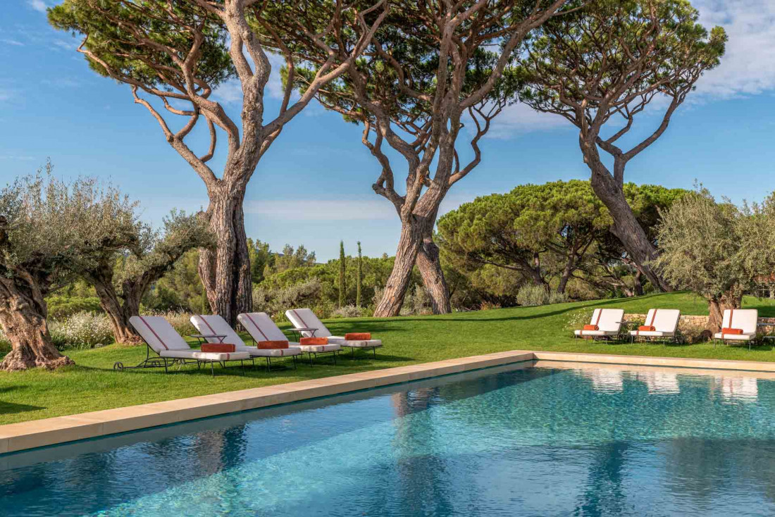 Airelles Saint-Tropez, Château de la Messardière | Piscine Pampelonne © Studio Chevojon