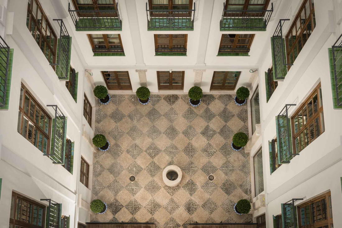 L'un des patios de l'hôtel © DR