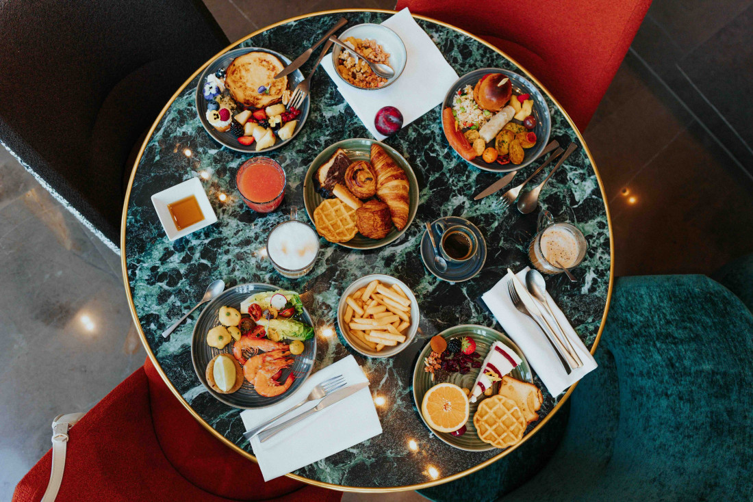 L'un des meilleurs brunchs de Paris, à l'hôtel Pullman Tour Eiffel © StudioFengari