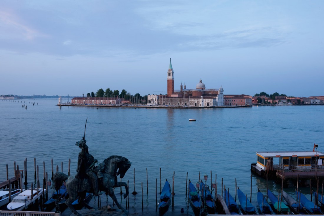 Vue depuis l'hôtel sur le Bassin Saint-Marc et l'île de San Giorgio Maggiore | © Londra Palace