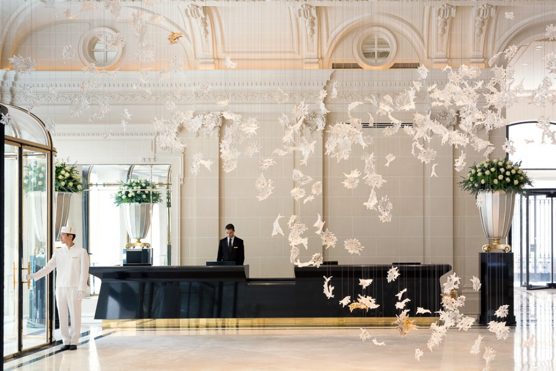 Le fastueux lobby du Peninsula Paris | © The Peninsula Hotels