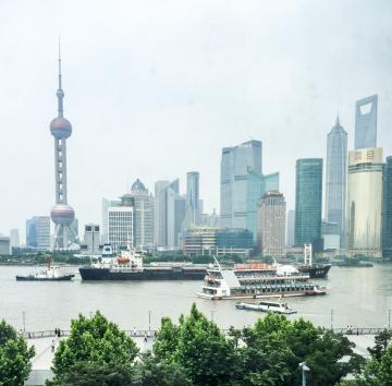 Vue sur Pudongdepuis les fenêtes de Jean Georges Shanghai © Yonder.fr