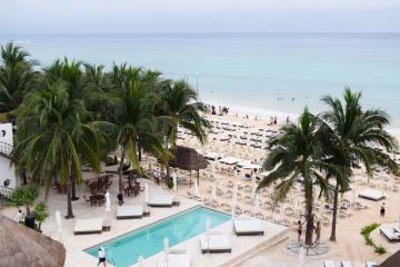 Vue de la plage depuis l'hôtel © Grand Hyatt Playa del Carmen