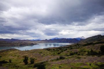 Vue sur Lago Grey depuis le sentier du O | © Cédric Aubert