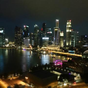 La skyline du quartier d’affaires de Singapour, vu depuis une chambre Premier Harbour | © Yonder.fr