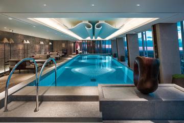 La Skypool du Shangri La at The Shard à Londres : la plus haute piscine d'Europe. © Shangri-La Hotels & Resorts