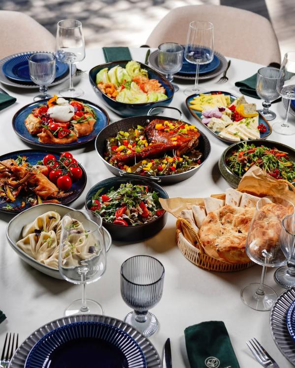 © Restaurant Frunze © Restaurant Frunze