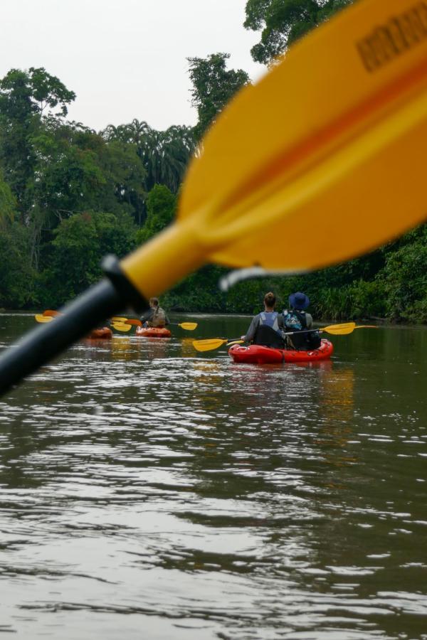 Sur la rivière vers Longo © Pierre Gunther
