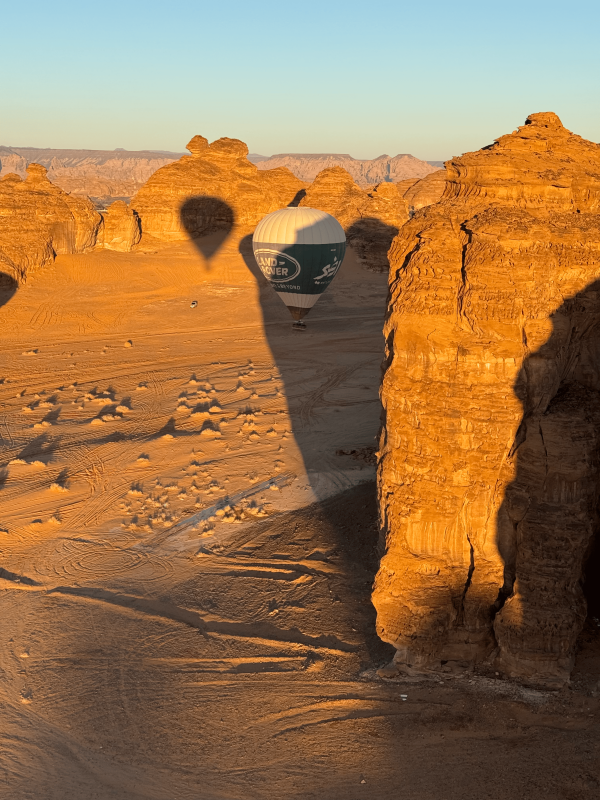 Les anciennes routes caravanières de l’encens dessinent des lignes invisibles © Hugues de Vaulx
