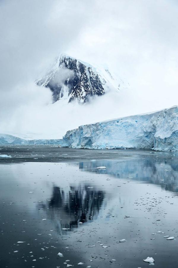 Croisière Antarctique à bord de l’Exploris One - Lockroy © Antoine Lorgnier